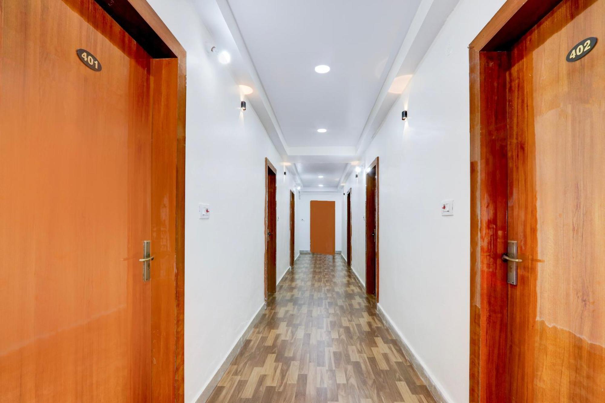Patancheru Hotel O Rms Grand מראה חיצוני תמונה
